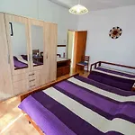 In With Two-bedrooms 7 Apartament Pula