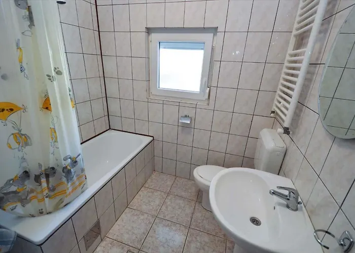Apartment In With Two-bedrooms 7 *