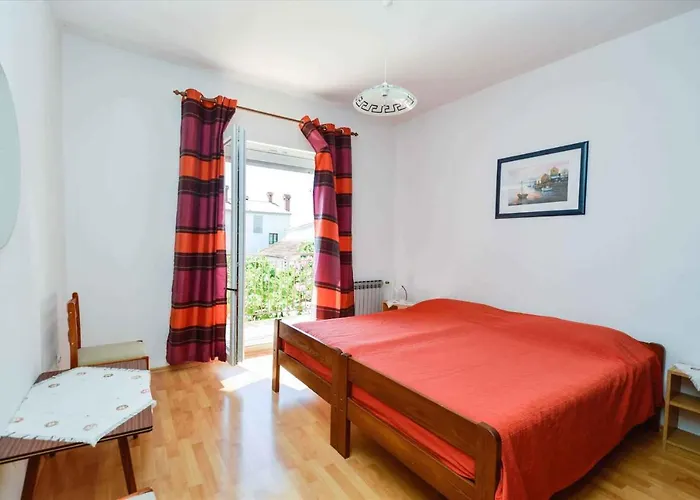 In With Two-bedrooms 7 Apartment