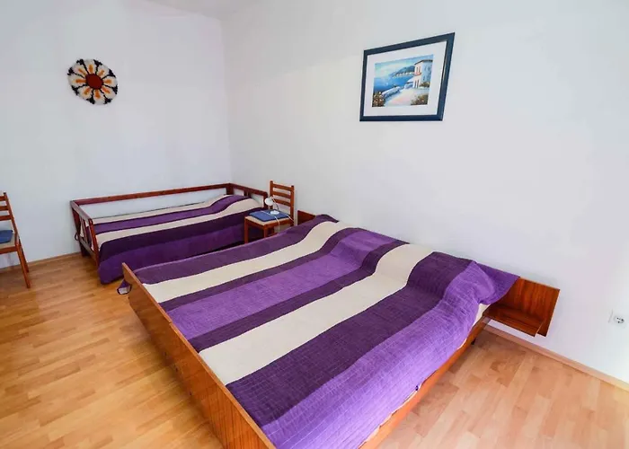 Apartment In With Two-bedrooms 7 Pula