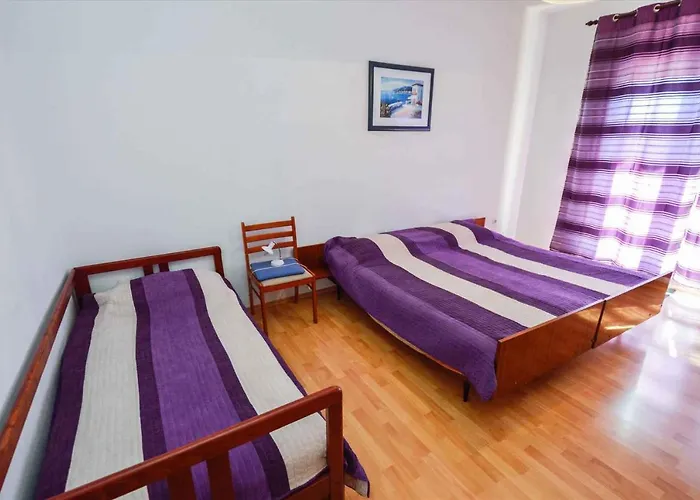 In With Two-bedrooms 7 Apartment *