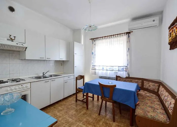 In With Two-bedrooms 7 Апартаменти *