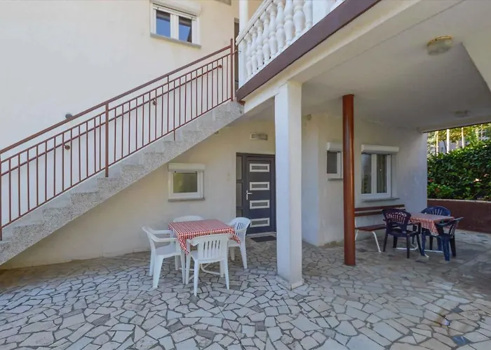 Апартаменти In With Two-bedrooms 7 Пула